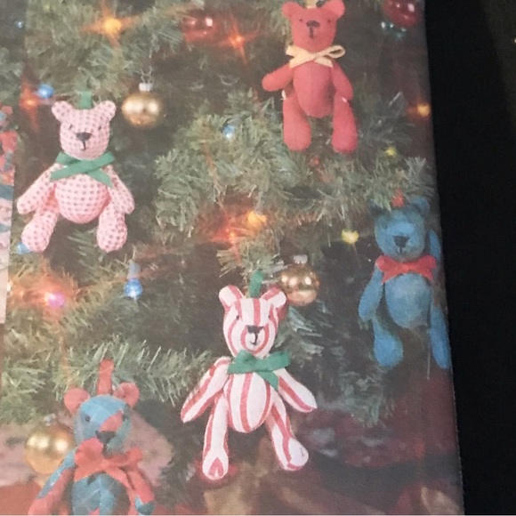 Traditional Christmas Crafts Tree Skirt Mantle Cover Bear Butterick 5783 - Picture 7 of 10